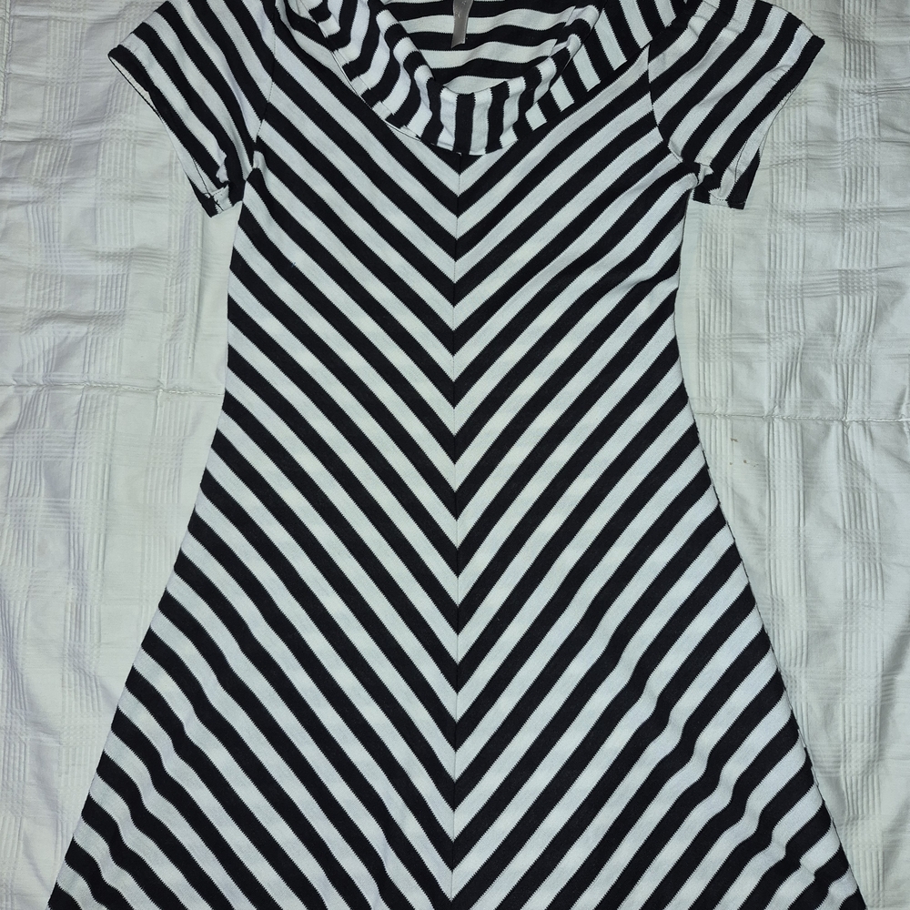 Unk Black and White Chevron Mini Dress